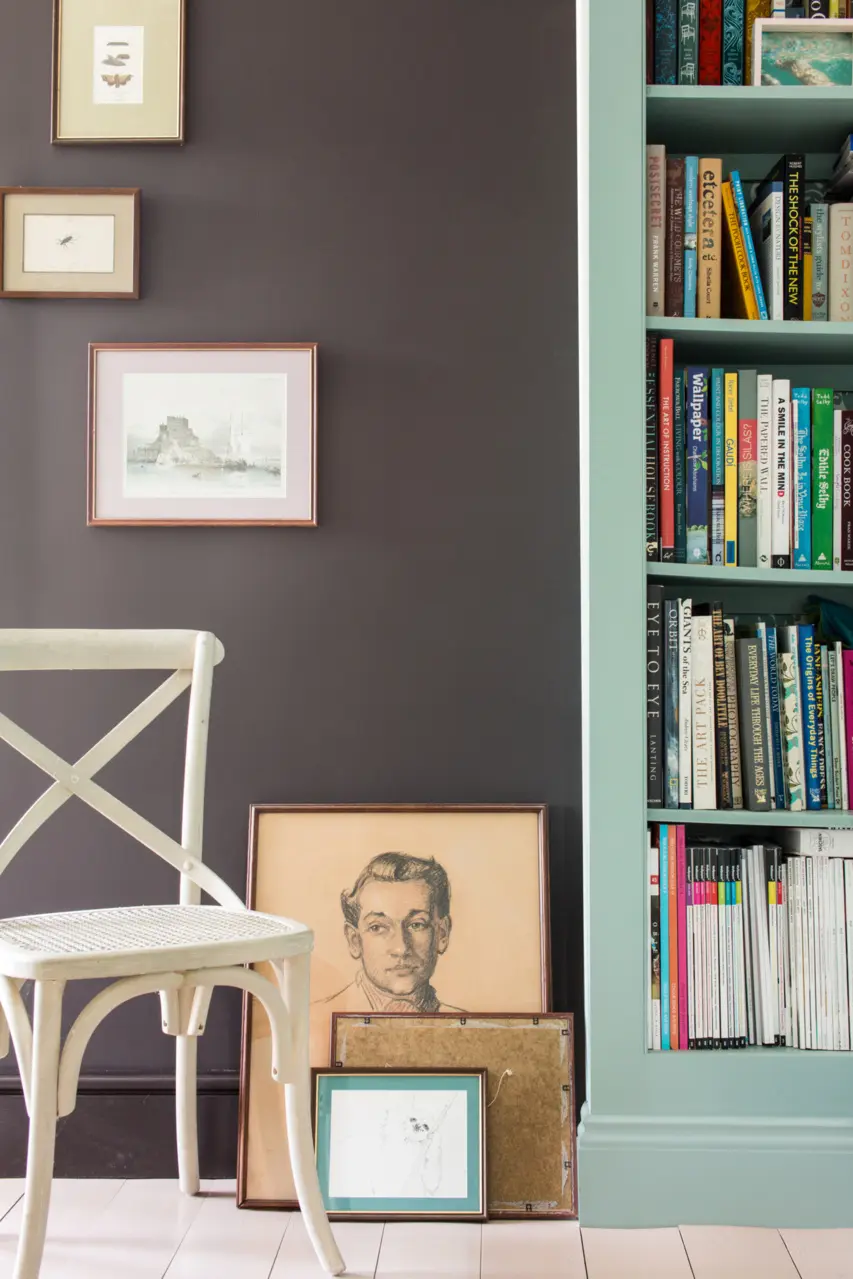 Farrow & Ball Tanners Brown No.255, sfeerbeeld
